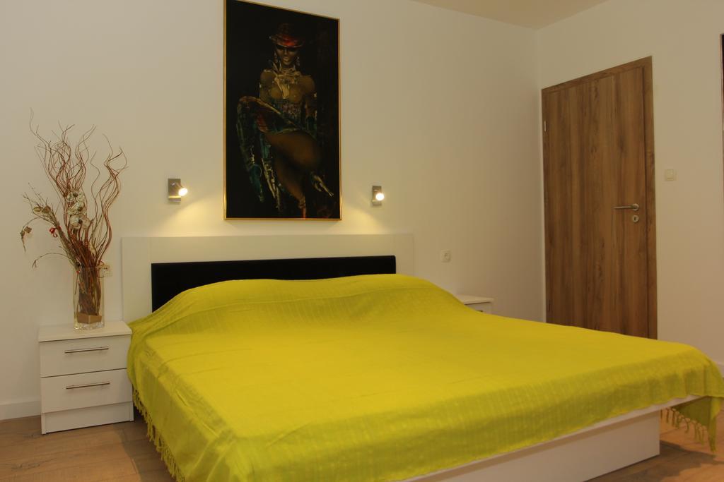 Apartment House Vitaic Supetar Rom bilde
