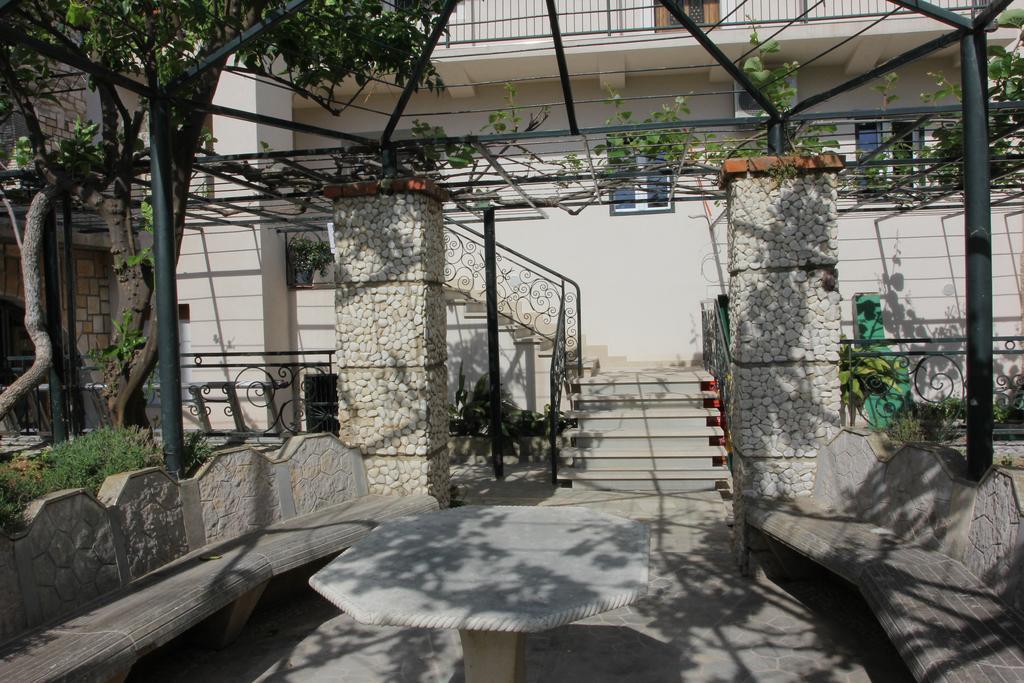 Apartment House Vitaic Supetar Rom bilde