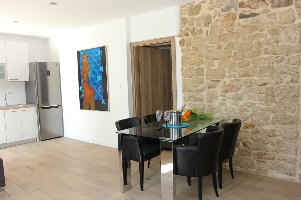 Apartment House Vitaic Supetar Rom bilde