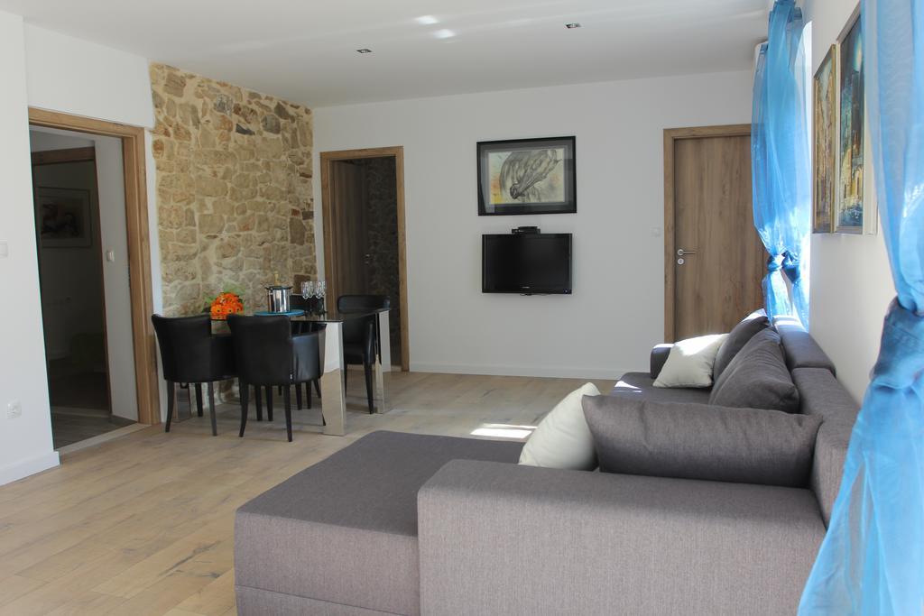 Apartment House Vitaic Supetar Rom bilde